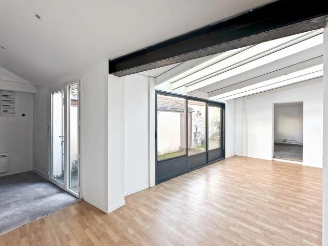 Maison spacieuse 6 pièces à Étampes