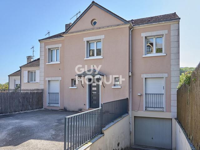 Maison spacieuse +7 pièces à louer à Chaville Quartier Rive Droite Les Vignes