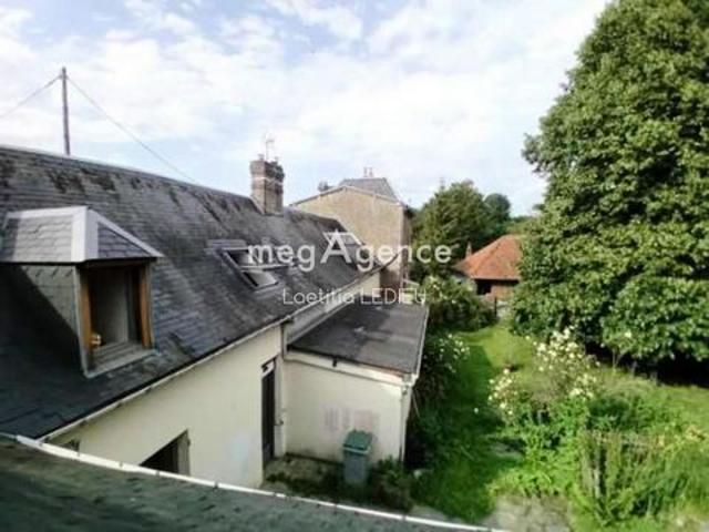 MAISON STYLE LONGERE DANS UN ANCIEN CORPS DE FERME