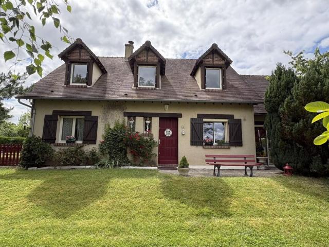Maison St Germain Sur Avre 7 pièce s 145.90 m2 dépendances, terrain de 1565m². Prix HAI: 286 000