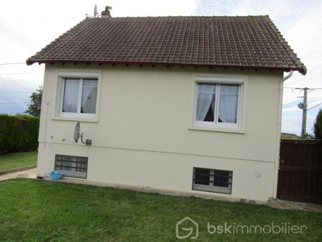 MAISON SUR ESMANS