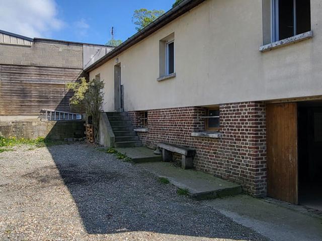 Maison sur la commune de LONG
