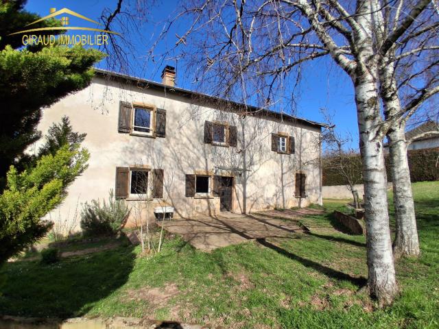 Maison sur Saint Denis de Cabanne