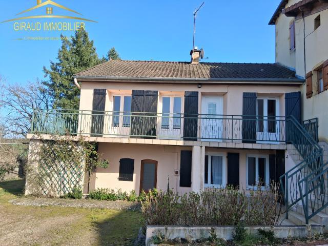 ST DENIS DE CABANNE MAISON SUR NIVEAU