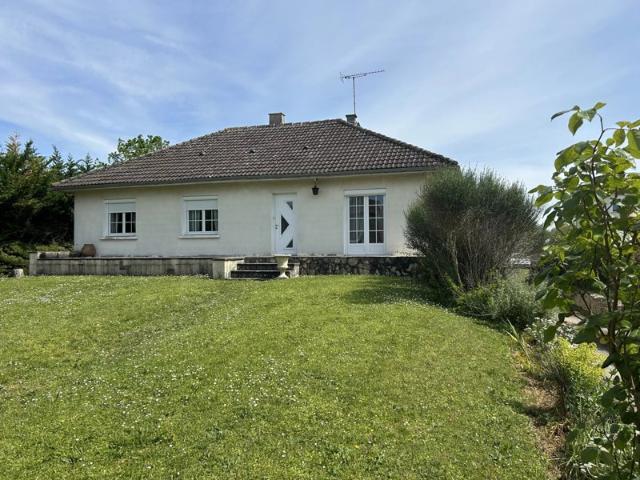 MAISON SUR SOUS SOL NEUVILLE DE POITOU