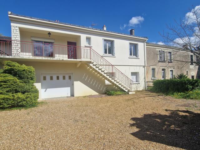 Maison sur sous sol et seconde maison à rénover