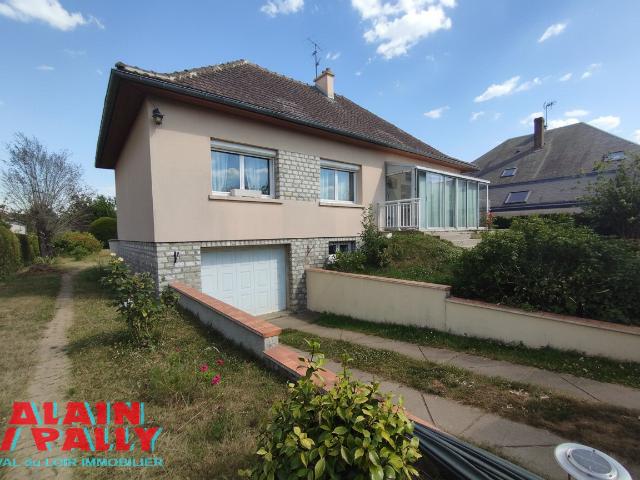 Maison sur sous sol à Bonneval