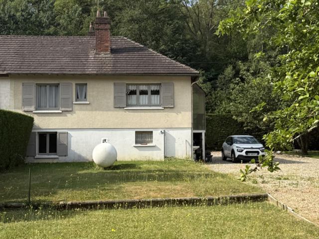MAISON SUR SOUS SOL TOTAL AVEC GRAND TERRAIN PAYSAGE