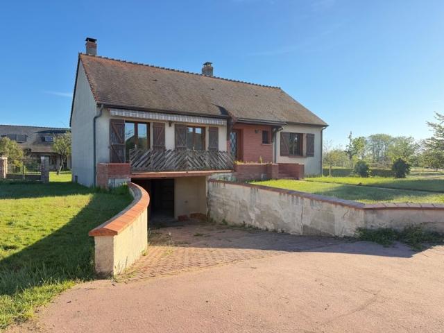 Maison sur sous sol – 2 chambres – Environnement calme – 100. 98m² Le Lude