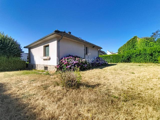MAISON SUR SOUS SOL