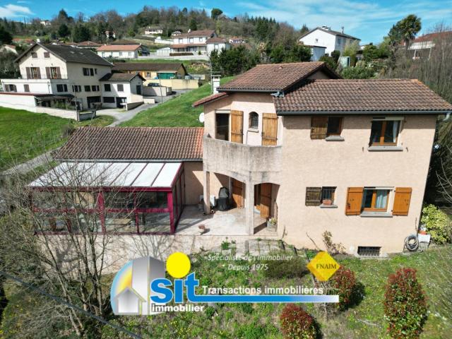 MAISON SUR SOUS SOL