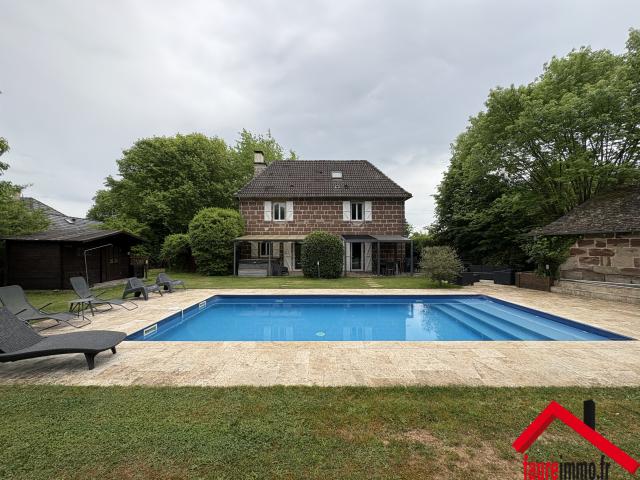 MAISON SUR USSAC EN CORRÈZE