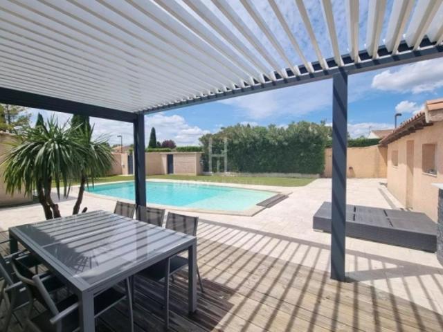 Maison sur 1300m2 de terrain au calme