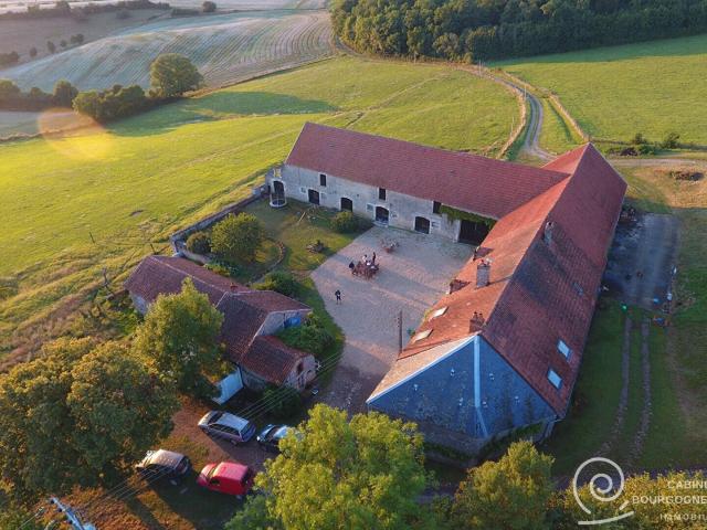 Maison Pouilly En Auxois 12 pièce s 280 m2