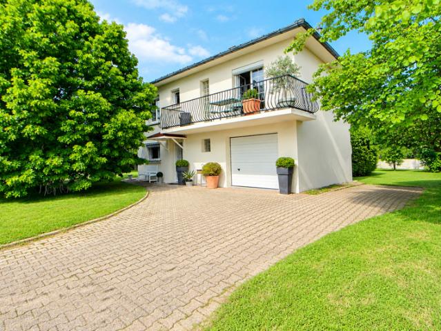 Maison Pouilly Les Nonains 6 pièce s 131 m²