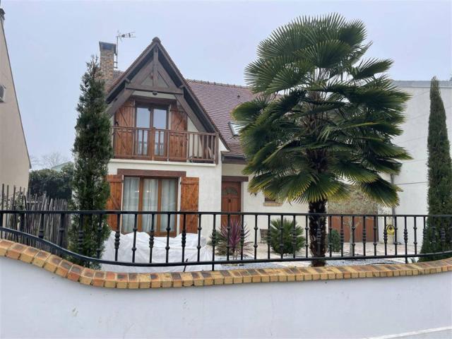 Maison Pontault Combault 6 pièce s 110 m2