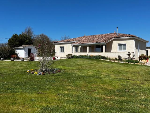 Maison parfait face aux Pyrénées 147m² Boulogne sur Gesse