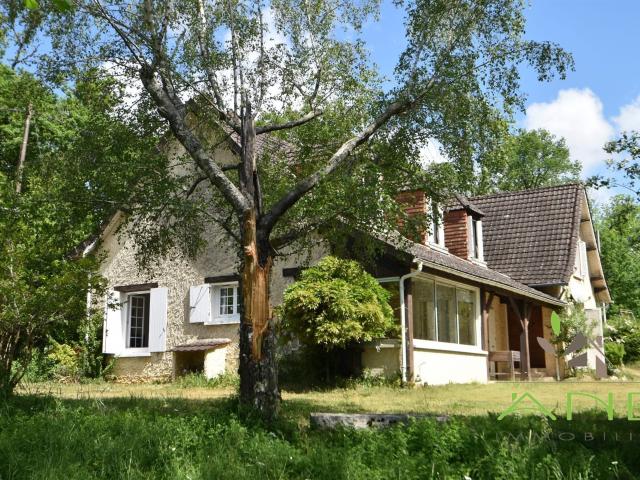 Maison Périgourdine Nontron 24300 197m² Nontron