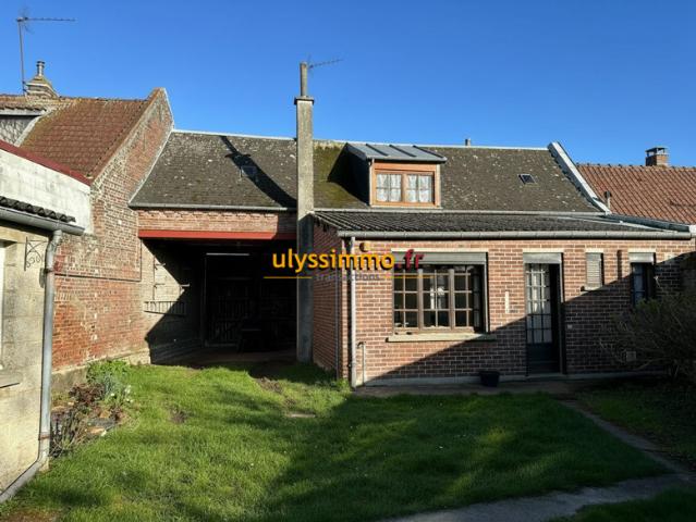 maison picarde avec porte cochère et dépendances et jardin