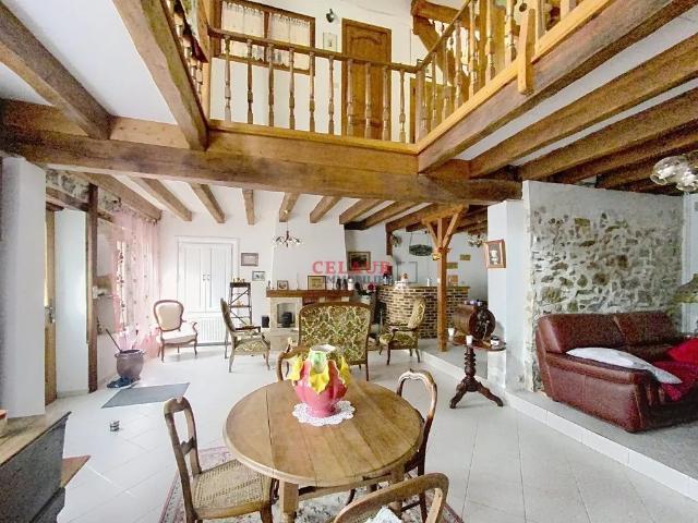 Maison Pierre Avec Jardin 154m² Meilhards
