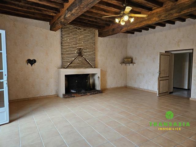 Maison pierre, dépendances 161m² Aillas