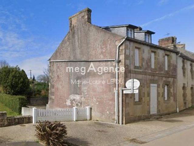 Maison pierre entre terre et mer
