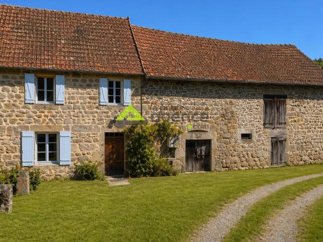 Maison pierre + grange 100 m2 charme + potentiel campagn