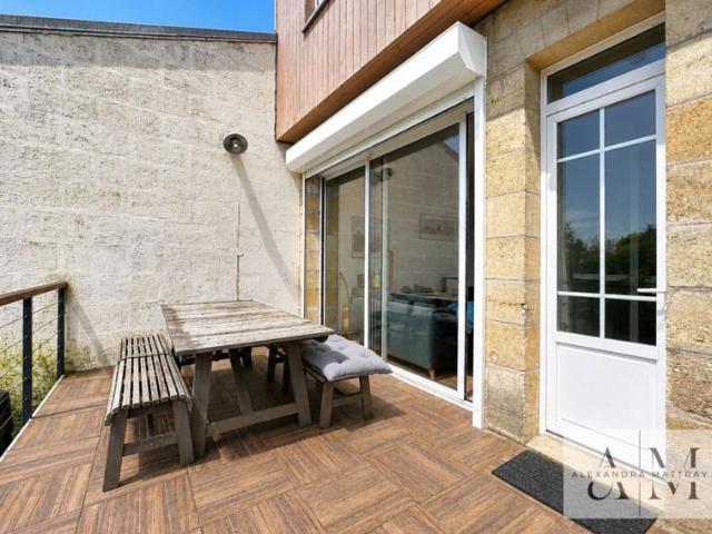Maison pierre 127 m2 3 chambres + un bureau avec piscine Parc Bordelais
