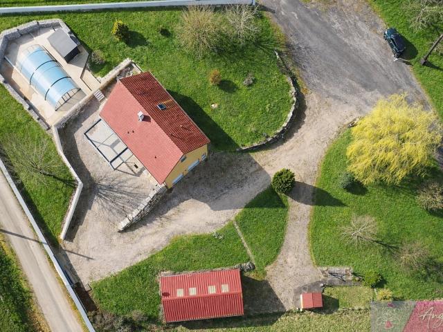 MAISON + PISCINE + HANGAR à BRANS