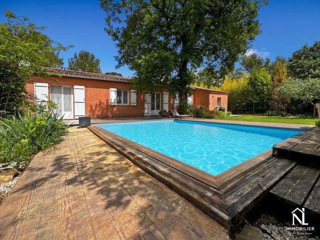Maison plain pied 4 chambres Piscine 1 000 m² Calme absolu Rocbaron