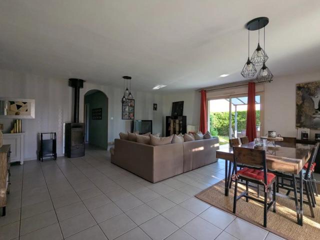 LIMOGES, maison T3