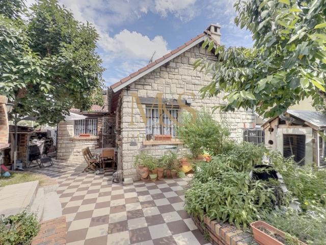 Maison plain pied 70m2 avec combles aménagés
