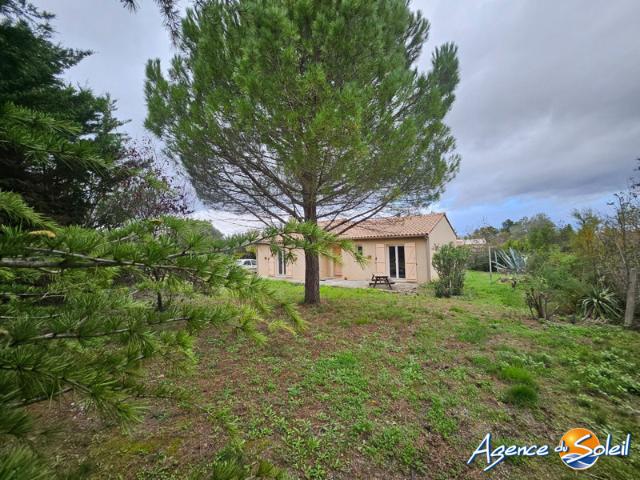 Maison plain pied 98 m² avec garage et grand terrain