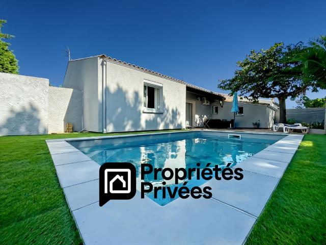 Maison plain pied 100 m2 environ avec piscine, 4 chambres