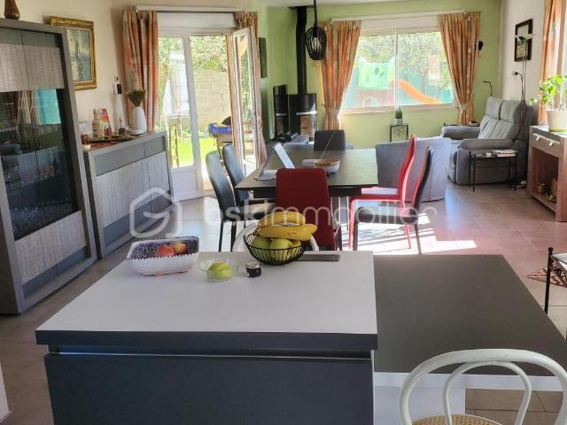 Plain pied contemporain – 105 m² | 3 chambres | Prestations prémium
