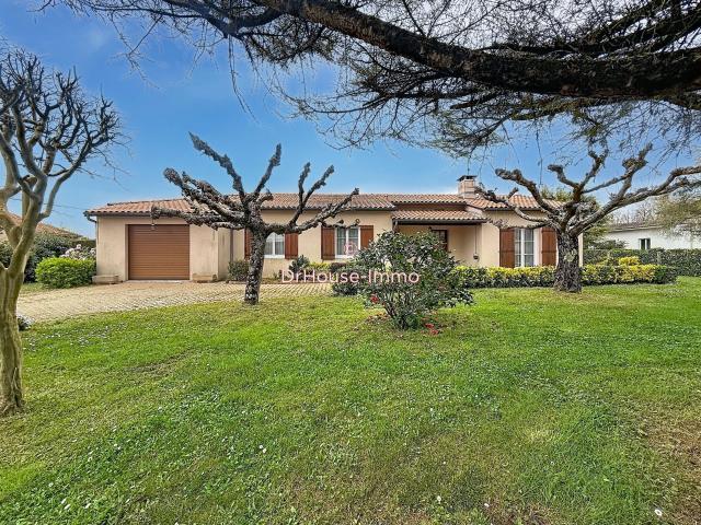 Plain Pied au Calme Absolu: Espace, Nature et Potentiel 109m² Miramont De Guyenne