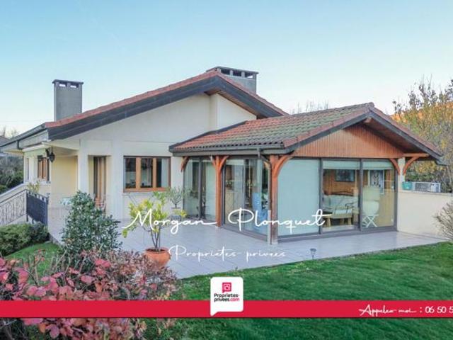 Maison plain pied 120 m2 Terrain 1 365 m2 Piscine Vue montagnes