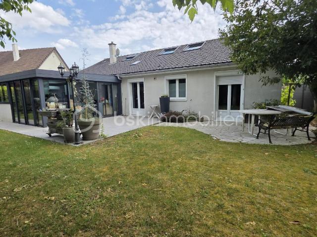 Maison PLAIN PIED 130 m2 4 chambres terrain 655 m2