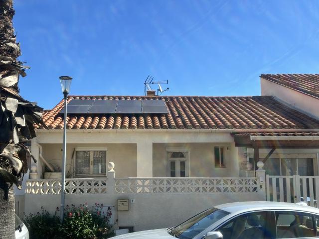 Maison plain pied 2 chambres, garage, à vendre à SAINT CYPRIEN 66750