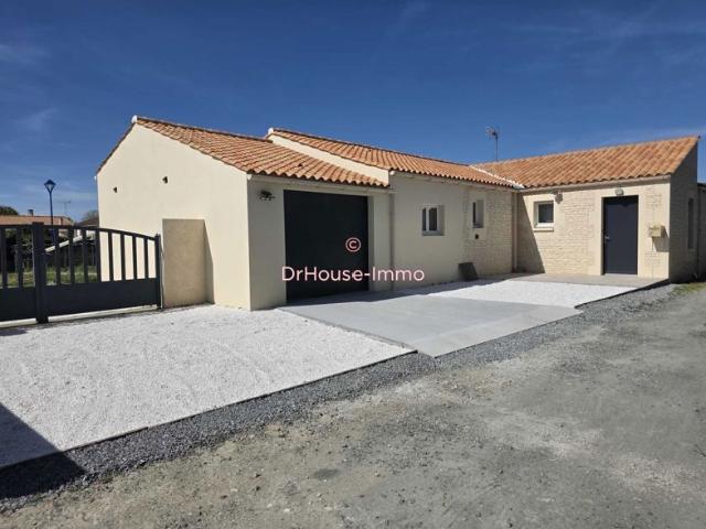 MAISON PLAIN PIED 3 CHAMBRES GARAGE JARDIN