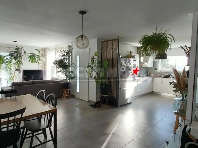 MAISON PLAIN PIED T4 PROCHE COMMODITES