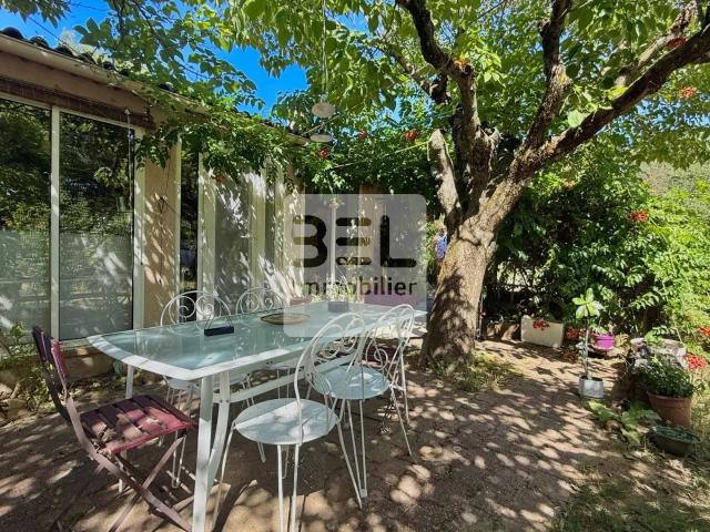 Maison plain pied avec appartement indépendant à Bagnols sur. 165m² Bagnols sur Cèze
