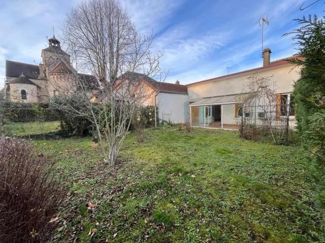 Maison plain pied avec jardin