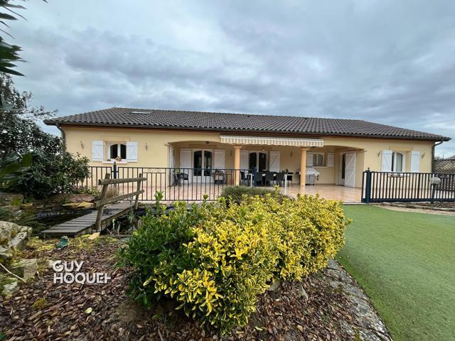 Maison plain pied avec piscine, dépendances et étang Proch. 154m² Saint Yan