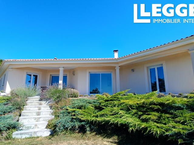 Maison plain pied avec vue panoramique, jardin, proche Périgueux double garage