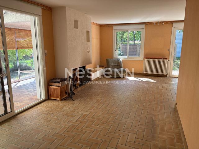 Maison plain pied de 139m² à vendre à Bressuire, proche écol. 139m² Bressuire