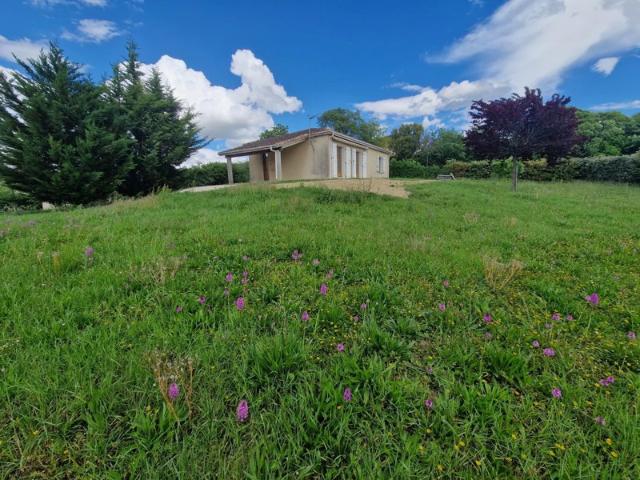 maison plain pied de type 3 avec jardin