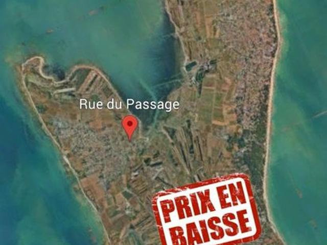 Maison Plain Pied + double garage sur terrain clos