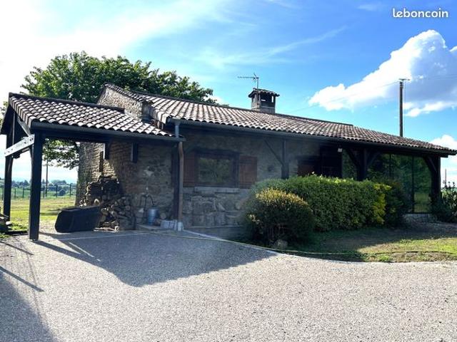 Maison plain pied en pierre Vue superbe