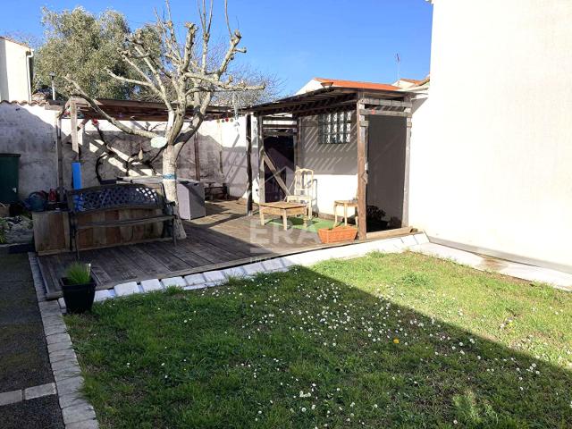 Maison plain pied Lagord, 2 chambres possibilité 3, garage et jardin